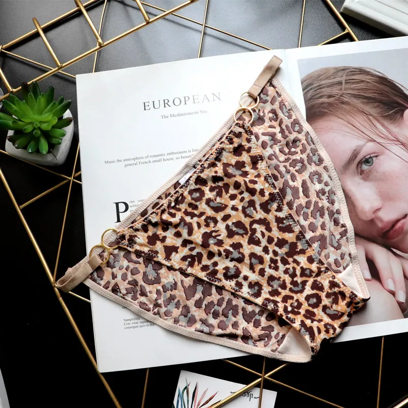 

European and American printed thin belt sexy ladies low waist leopard print underwear women ice silk breathable women's briefs