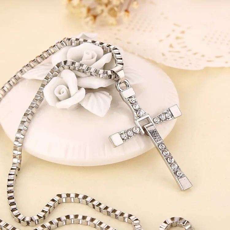 

Lucky Movie Characters Logo Religion Jesus Cross Zircon Pendant Necklace Love Woman Mother Girl Gift Wedding blessing Jewelry