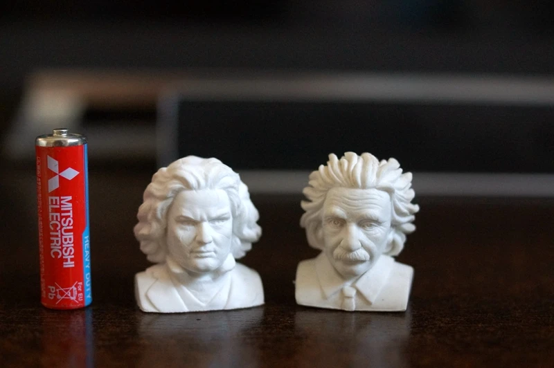 

ПВХ фигурка Einnssttein & Beethoven орнамент и пейзаж игрушки 2 шт./компл.
