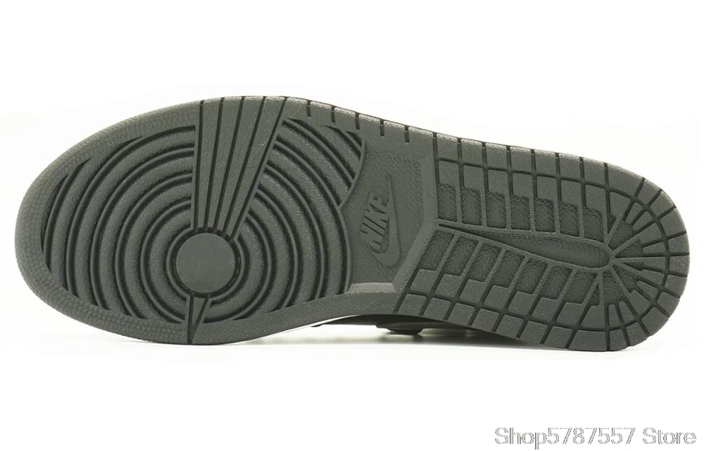 

Nike - high top sneakers, Air Jordan 1 retro for men and women sports shoes