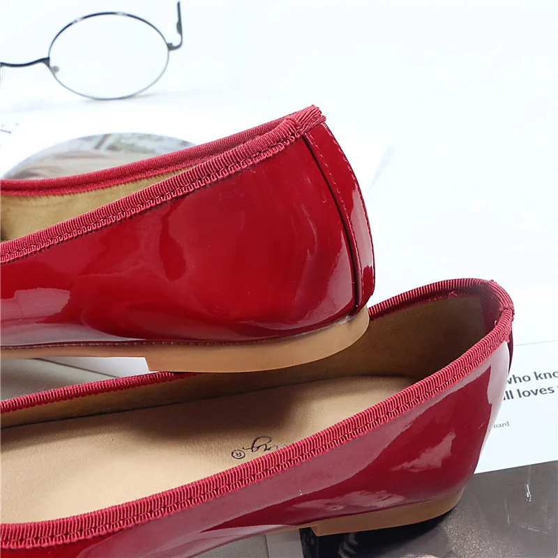 Черные красные свадебные тонкие туфли Женские осенние на плоской подошве с