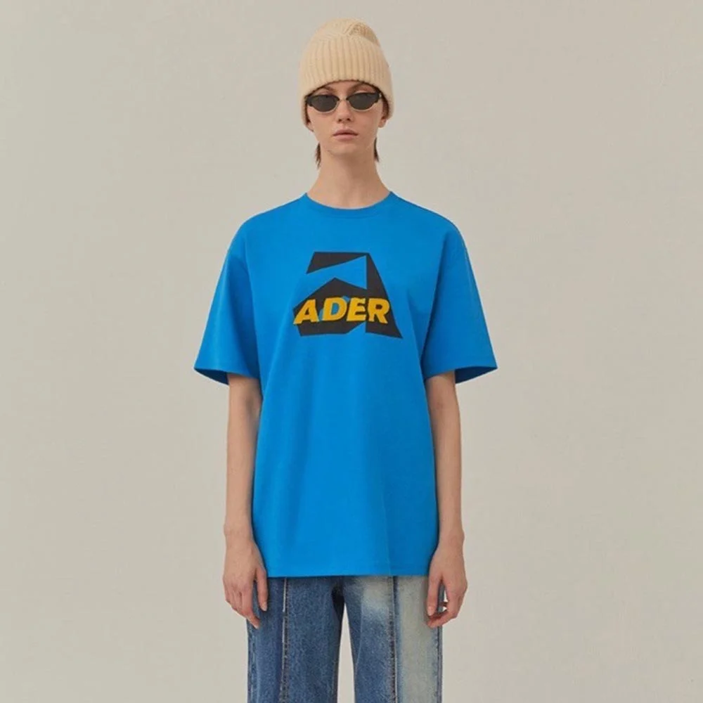 

Футболки с коротким рукавом с принтом ADER