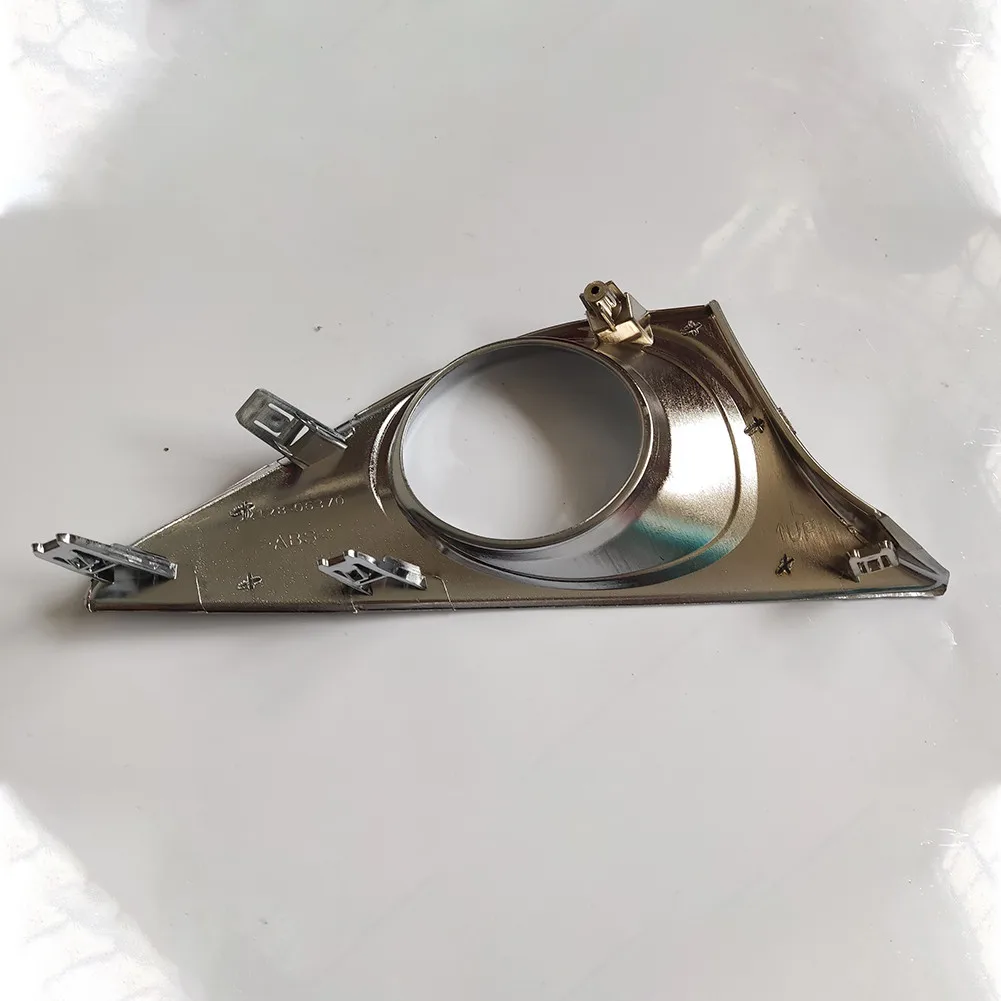 

2pcs Car Fog Lights Parts Front Bumper Fog Lamp Frame Front Fog Lampcover Silver For Camry 12-14 52128-06370 High-quality