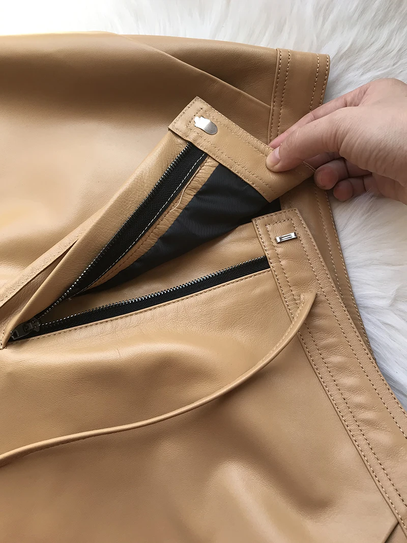 Рисунок 6 - Широкие ноги средние брюки женщины