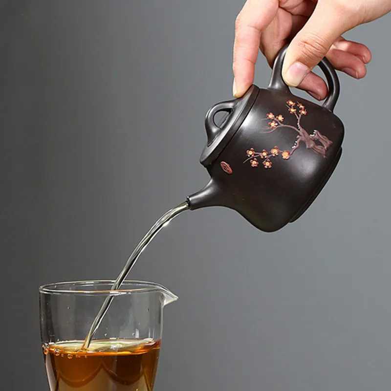 

190ml Yixing Purple Clay Teapot Plum blossom Tea Pot Raw Ore Black Mud Beauty Kettle Handmade Zisha Tea Set Customized Gifts