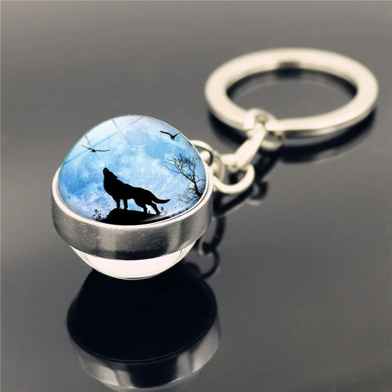 

Wolf and Moon Keychain Double Side Glass Ball Pendant Crystal Ball Fashion Wolf Head Sphere Keyring Animal Keychain Gift Jewelry