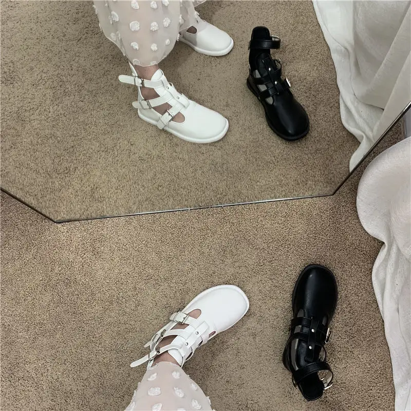 

Korean Version of Martin Boots Female 2021 Summer New Wild Flat Soft Bottom Round Head Buckle Short Tube Net Red Cool Boots