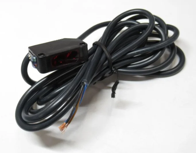

E3Z-L61 Amplifier built-in photoelectric sensor Diffuse reflection type