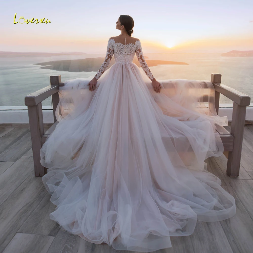

Свадебное платье Loverxu, винтажное кружевное платье с коротким рукавом, с аппликацией, с пуговицами, со шлейфом, ТРАПЕЦИЕВИДНОЕ платье невесты...