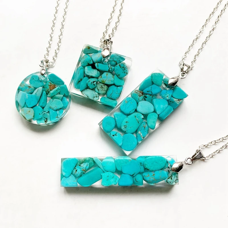 

Blue Turquoise Tumble Stones Resin Pendant Geometric Healing Crystal Chips Blue Orgone Necklace Handmade 1pc Dropshipping