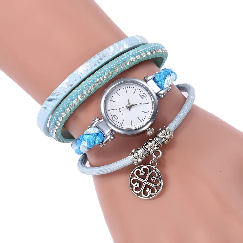 

Trendy Retro Style Pendant Snap Bracelet Bracelet Women's Luxury Rhinestone Long Belt Quartz Watch