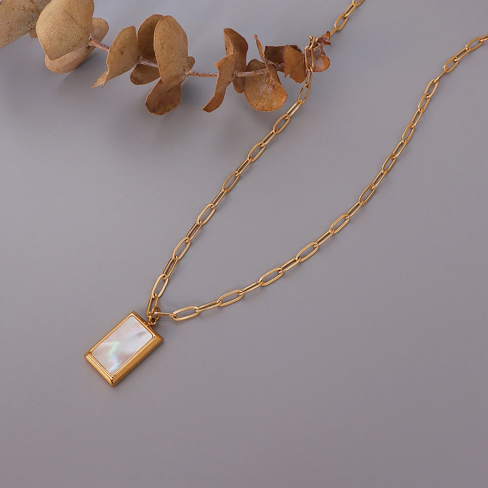 

Waterproof Charm Necklace Jewelry Shell Square Pendant Necklace Stainless Steel Necklace Chain for Women Girls Birthday Gift