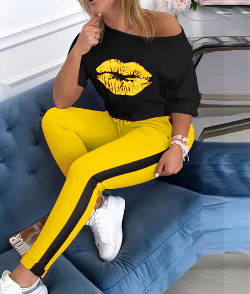 

Two-piece Ladies Printed Sportswear Spring 2021 Strapless Two-piece Women's Shirt + Elastic Waist Pants Casual Wear Suit