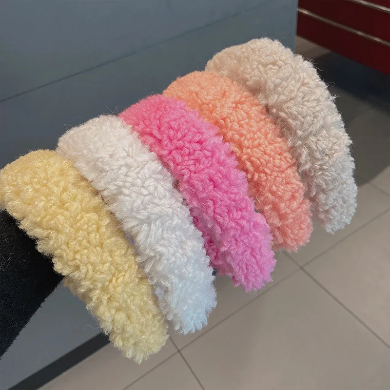 

Цветная плюшевая повязка на голову из ягненка, универсальная широкая повязка на голову, простой шампунь, ободок для волос, женский головной ...