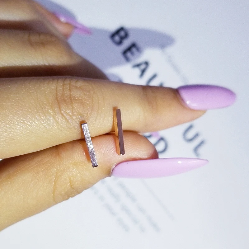 Женские серьги гвоздики в богемном стиле простые черные розовые золотые