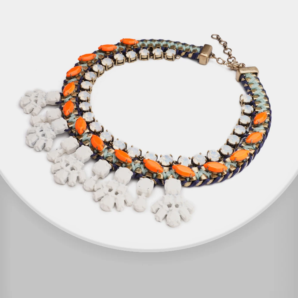 Amorita boutique Hand-woven exquisite flower case vintage necklace