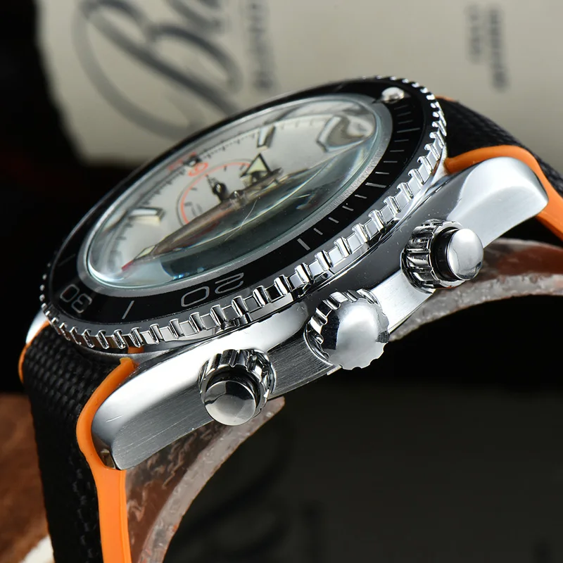 

Waterproof Sports Men's Watch Top Brand Designer Design AAA Luxury men's Sports quartz watch Relogio Masculino