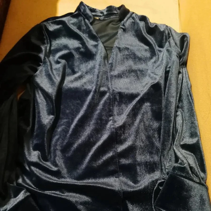 

V-neck velvet shirts women casual oversize loose tops long sleeve plus size 4XL solid female blouses elegant work wear shirts