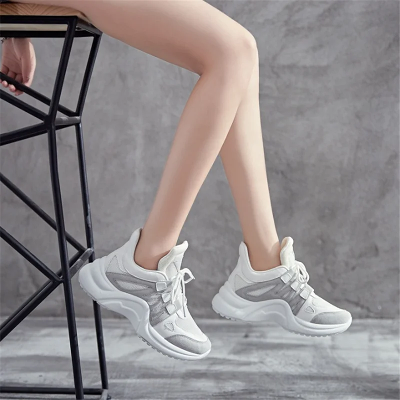 

2020 new ladies hot casual shoes running shoes Korean version