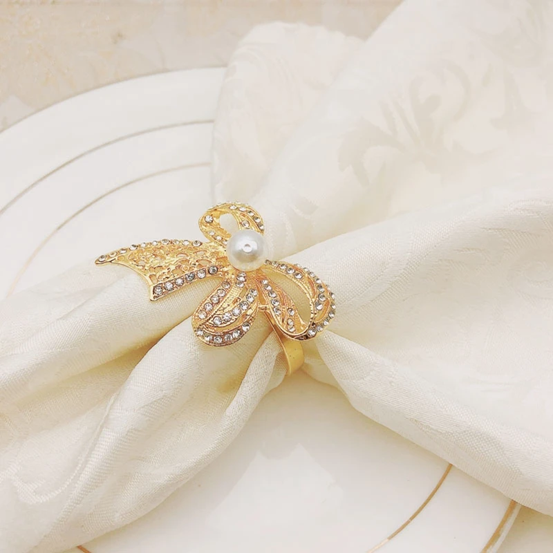 

6PCS Napkin Rings Pearls Bowknot Napkin Buckles Rhinestone Napkin Holders Wedding Christmas Party Dinner Table Decor