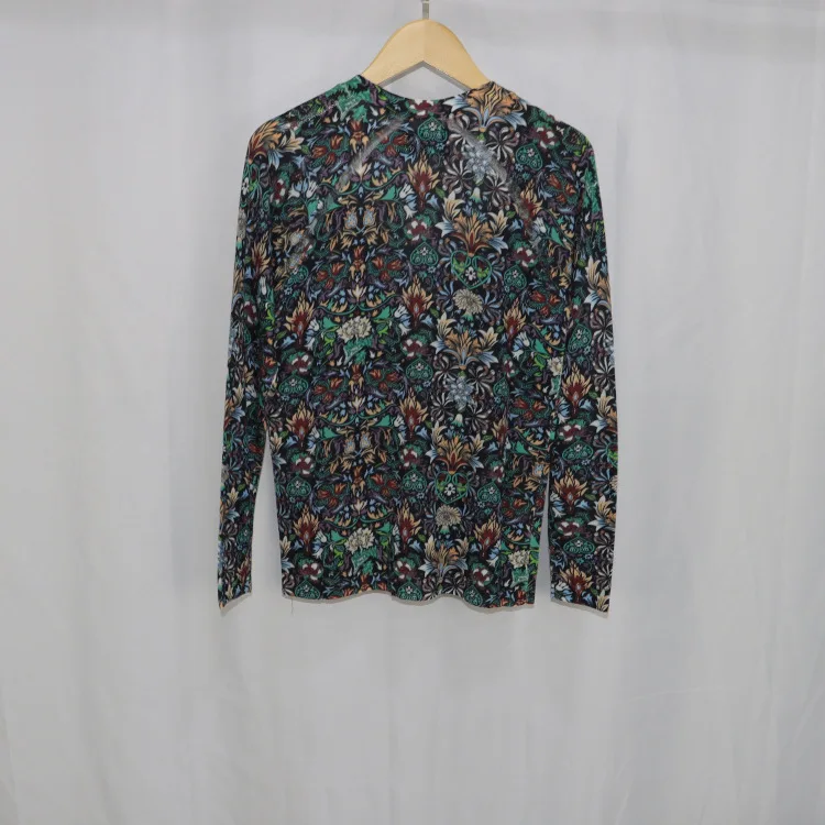 

Spring 2021 new women's pure linen knitted sweater V-neck 9-point sleeve printing light and breathable