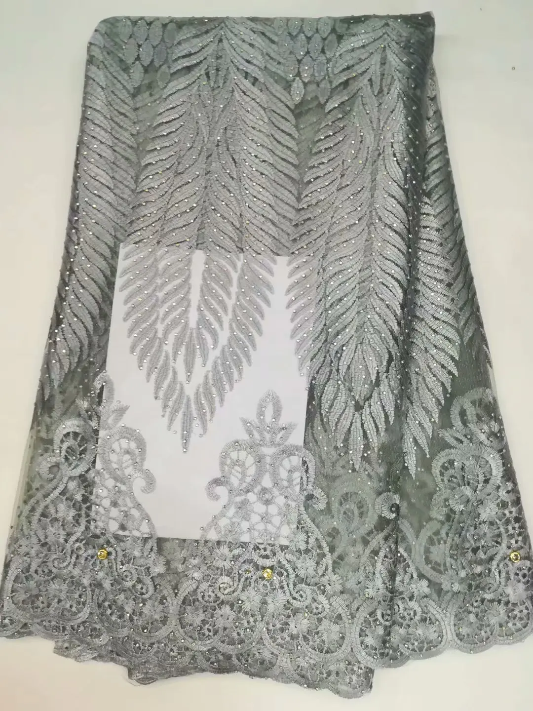

African Lace Fabric 2018 High Quality Lace In Gold 5 Yards African Lace Fabrics White Sewing Accessories For Necklines