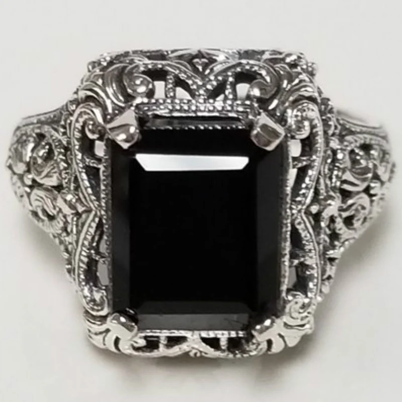 

Deluxe Fashion Black Diamond Female Creative Ring Wedding Wedding Princess Love Ring Size 6-10