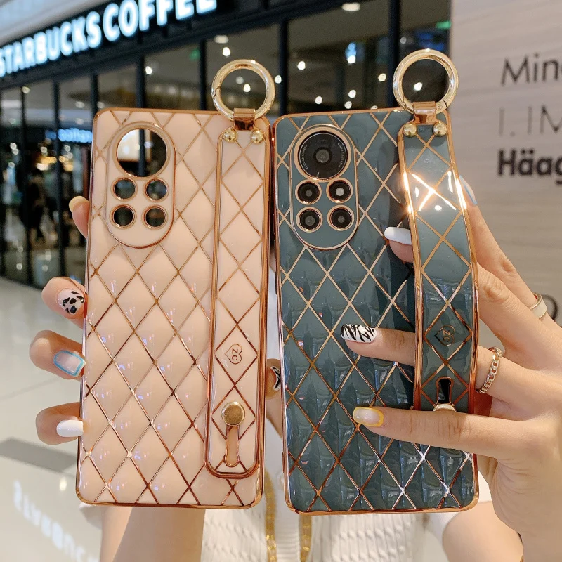 

Luxury Gold Plating Case For Samsung Galaxy A52 A72 A12 S21Plus Wrist Strap Holder Shockproof Soft Phone Cover Shell
