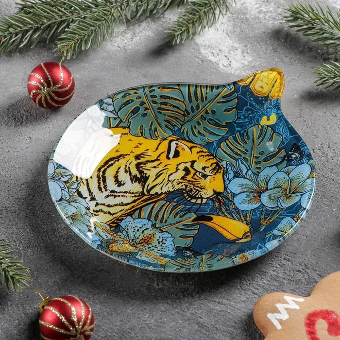 Блюдо сервировочное Доляна Ёлочная игрушка. Тигр в тропика× 18×15 2×2 см 6783234 | Дом и