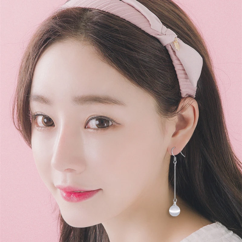 Серьги из серебра 925 пробы для женщин с опаловым шариком и длинной кисточкой