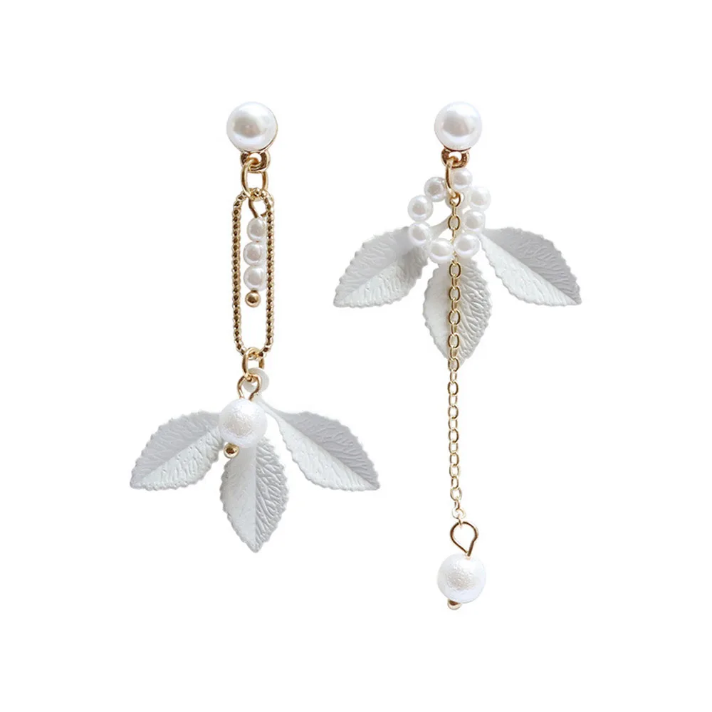 

Contracted White Flower Shape Women's Fashion And Personality Exquisite Jewelry Gifts