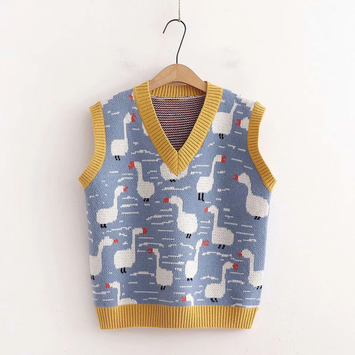 

Cartoon Swan Embroidery Jacquard Knitted Vest Chic Casual Women Sweater 2021 New Spring Sleeveless Korean Female Vintage Top