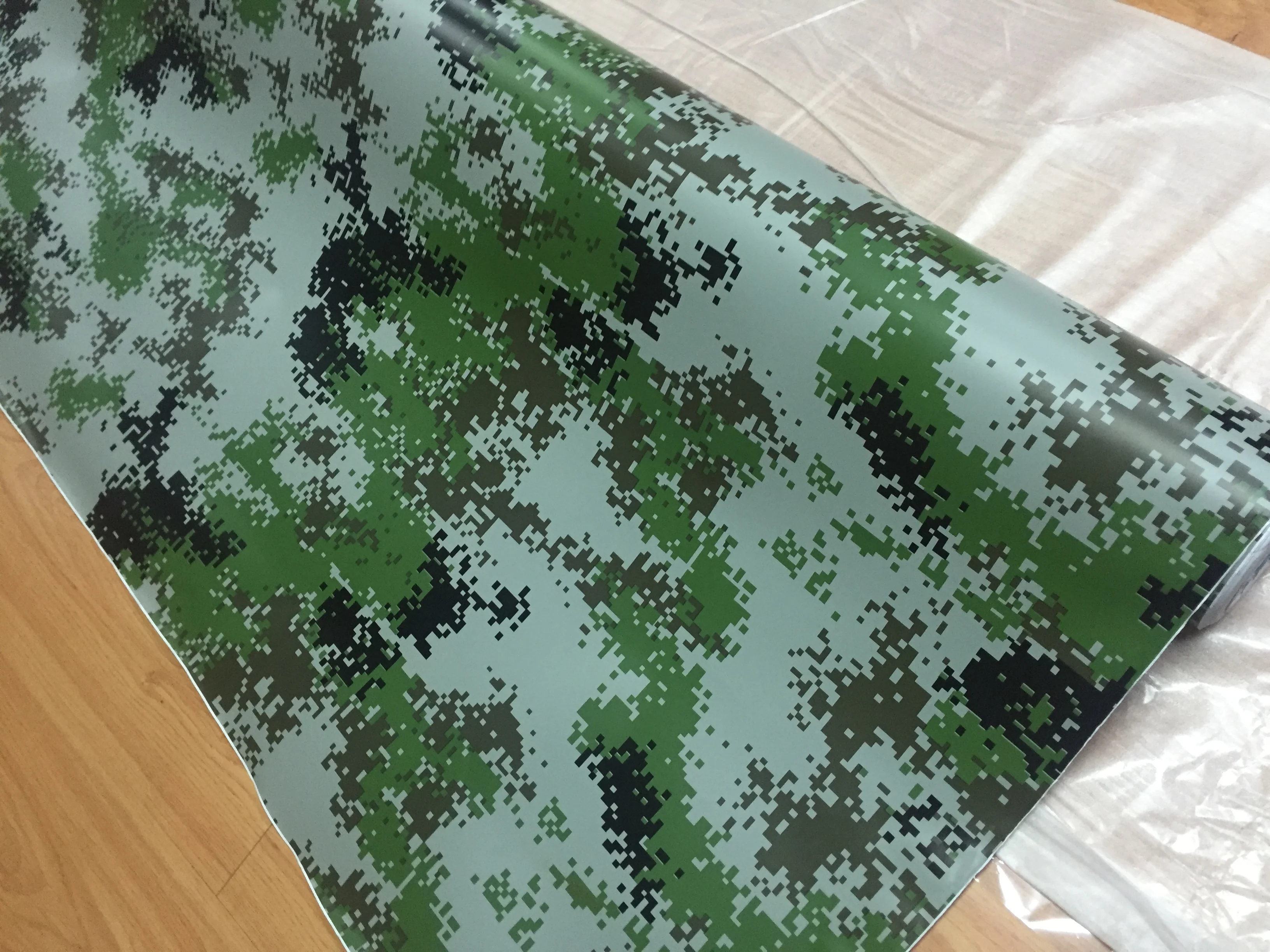 Виниловая автомобильная пленка премиум класса 7 размеров зеленая цифровая