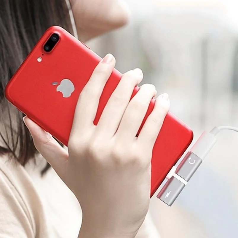 2 в 1 Разветвитель для наушников с двойным освещением адаптер зарядки IPhone 11 12 13 Pro