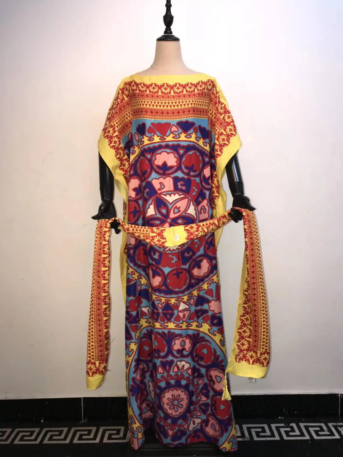 

Length 145 cm Bustline 90 cm Traditional Malaysia Abaya Muslim Dresses Dashiki Kaftan Cotton women long dress for lady party