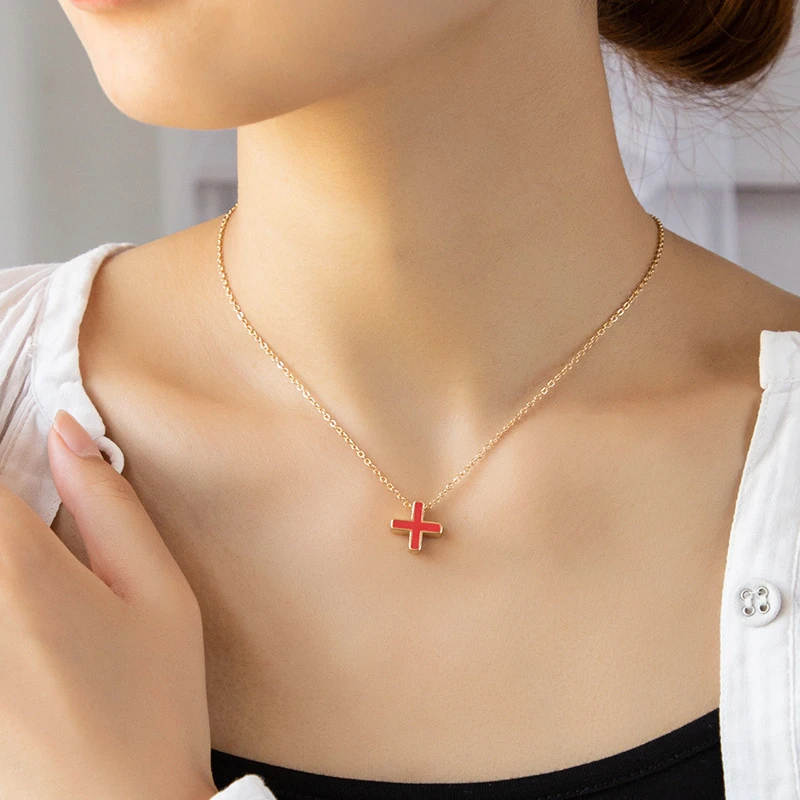 

Минималистичное модное простое дизайнерское ожерелье с красным крестом для женщин ожерелья золотого цвета ювелирные вечерние аксессуары ...
