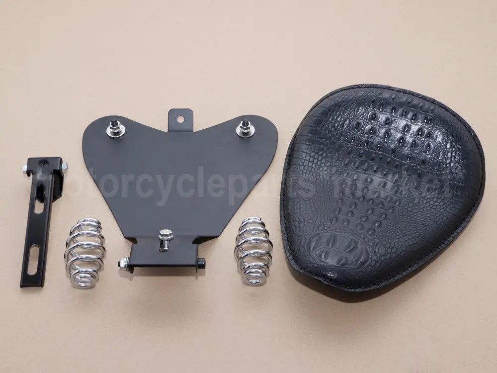 Мотоциклетное Ретро коричневое/черное сиденье из крокодиловой кожи Solo Base 3