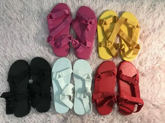 Новинка 2020 года Сезон весна-лето Женские Вьетнамки с перекрестными ремешками