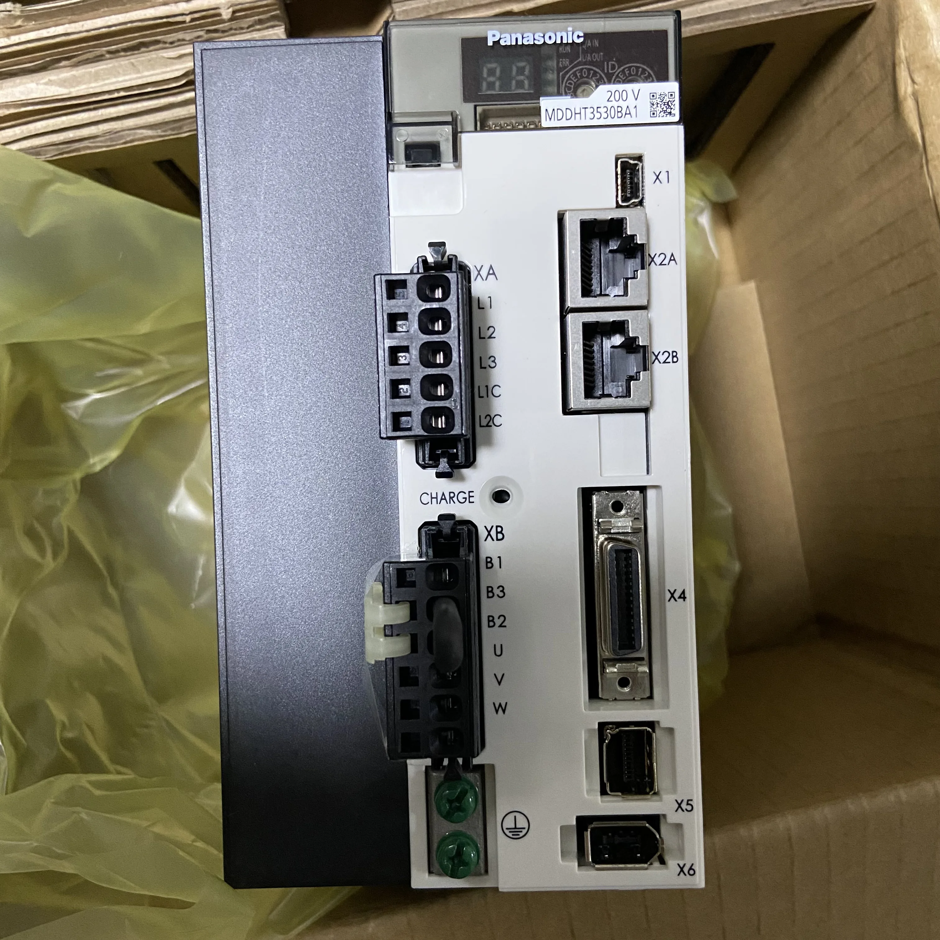 

Сервопривод переменного тока Panasonic 200-240 в кВт MDDHT3530BA1