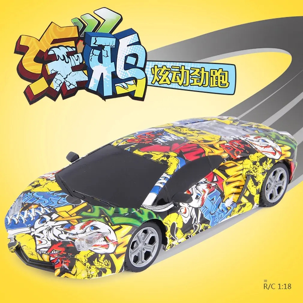 Четырехколесный автомобиль для быстрого дрифта с дистанционным управлением