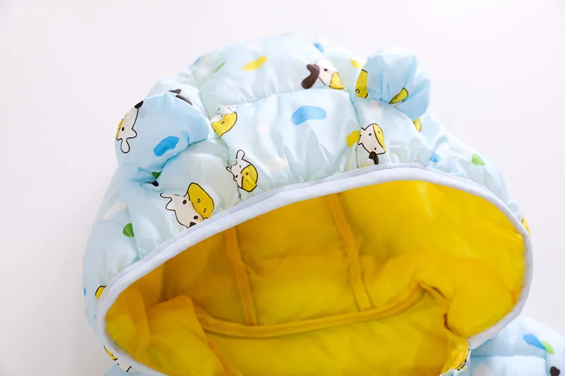 

Kids Hooded Long Sleeve Cartoon Print Zipper Closure Warm Keeping and Windbreak Thin Winter Parkas Coats Lightweight Parkas