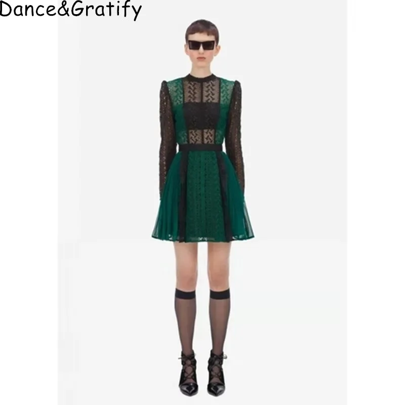 Кружевное платье с длинным рукавом плиссированное зеленое для фотосессии Осень