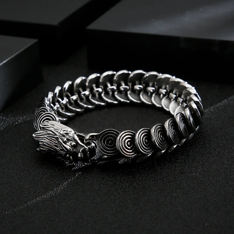 

Fashion Domineering Titanium Steel Faucet Jewelry Men Retro Trendy Man Casting Stainless Steel Dragon Bracelet
