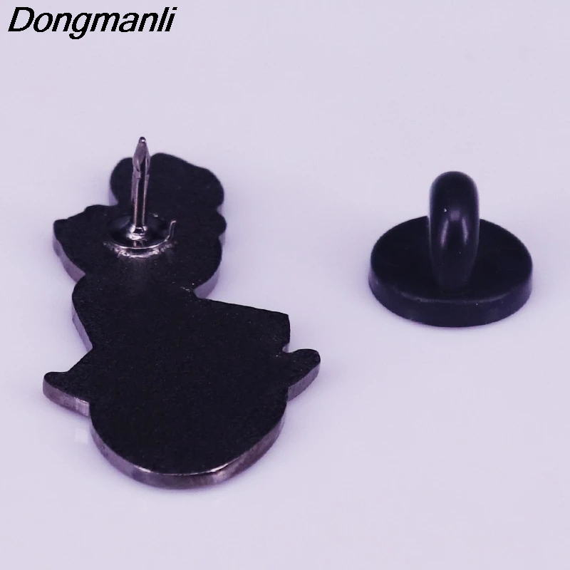 

P5726 Dongmanli Game Hard Enamel Pins Women Men Badge Backpack Collar Lapel Collection Jewelry