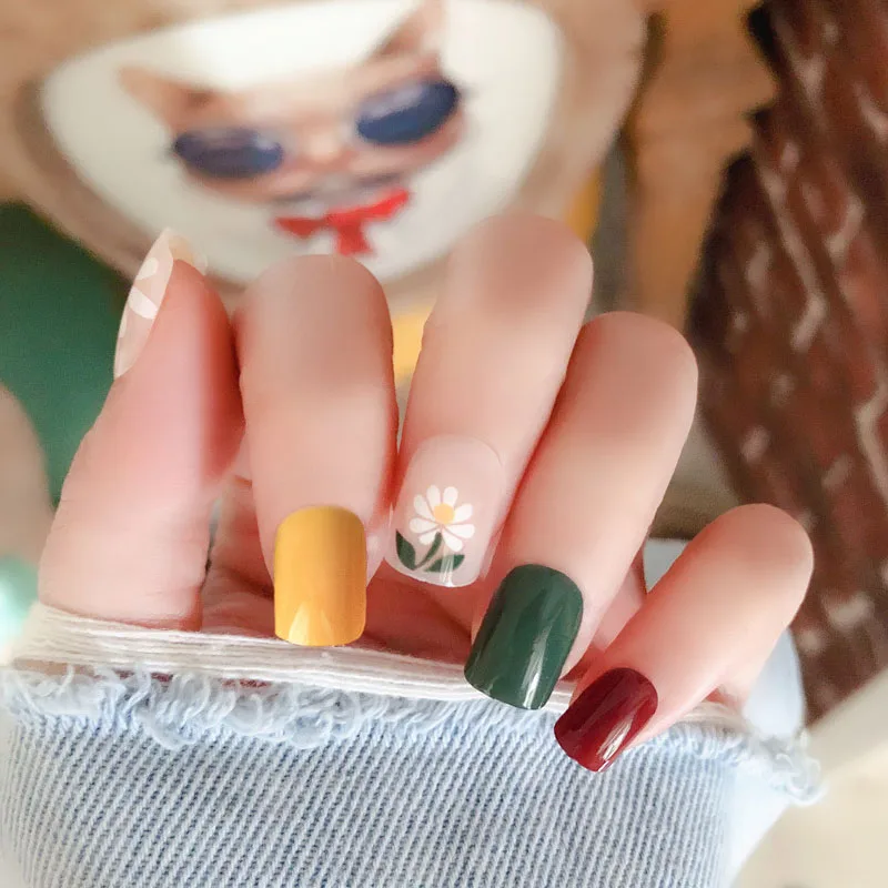 Квадратные накладные ногти 24 шт. квадратные для девушек Короткие четыре цвета