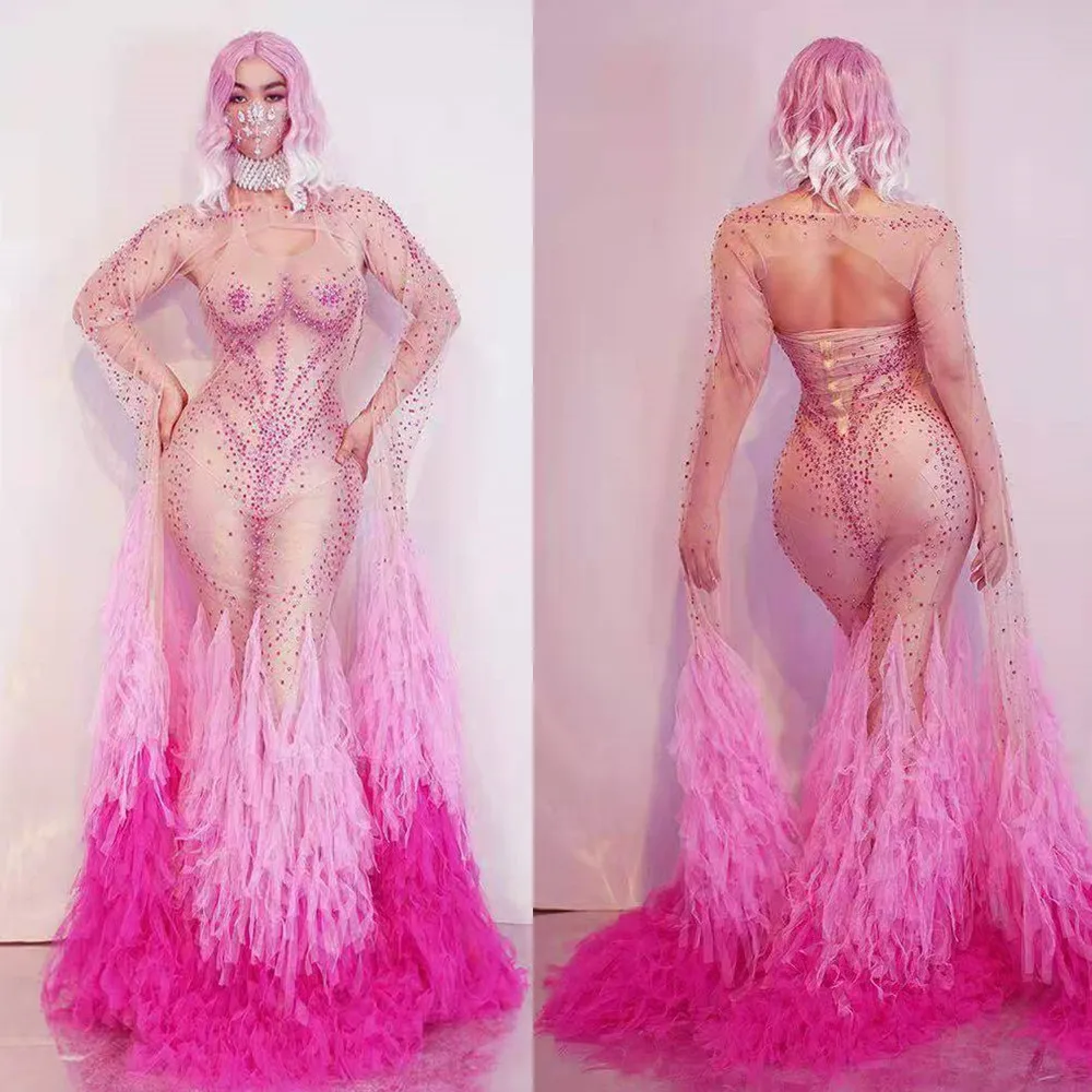 Женское вечернее платье со шлейфом длинное Сетчатое розового цвета стразами для