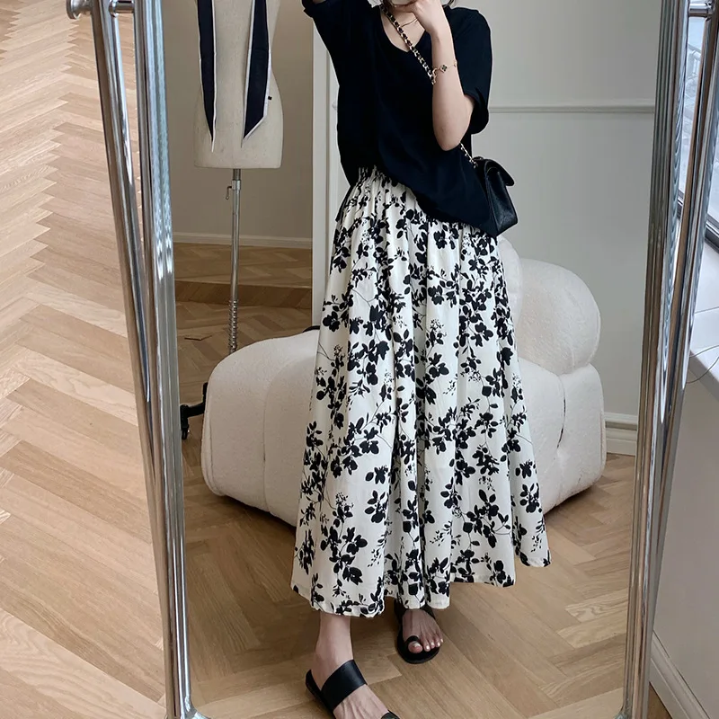 

2021 Summer Casual Long Floral Skirt Women High Waist Elastic Wide A Line Casual White Maxi Skirts