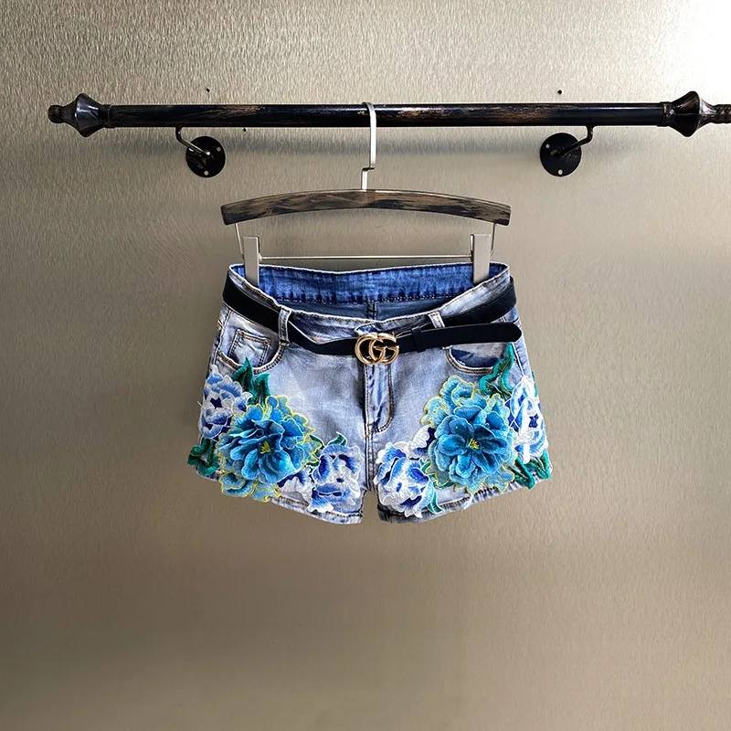 

Blue Rose Applique Jean Shorts Women High Waist Embroidery Denim Shorts 2021 New Summer Shorts