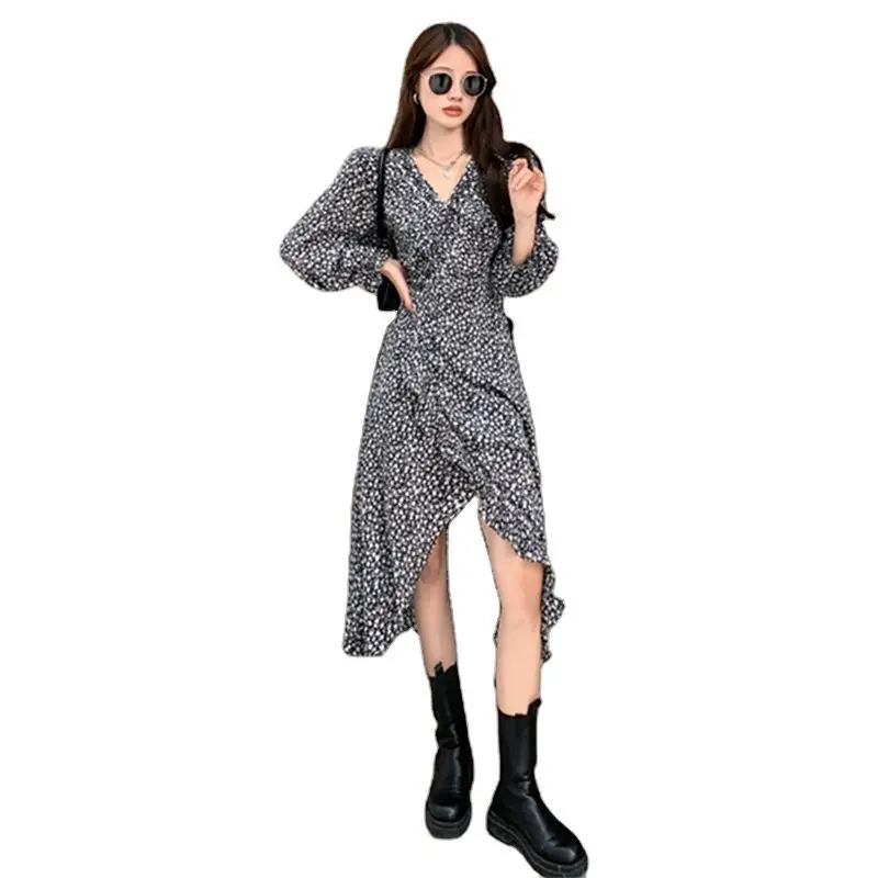 

2020 autumn winter floral group fairy long light luxury light ripe gentle wind floral platycodon base dress