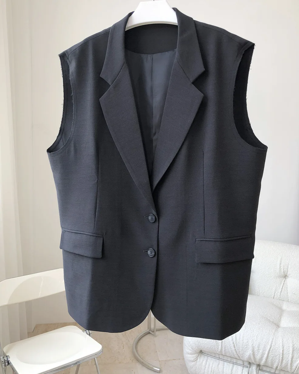 

2021 Spring Blogger Fashion Plus Size Loose Women Casual Single Breasted Sleeveless Vest Oversized Blazers And Jackets